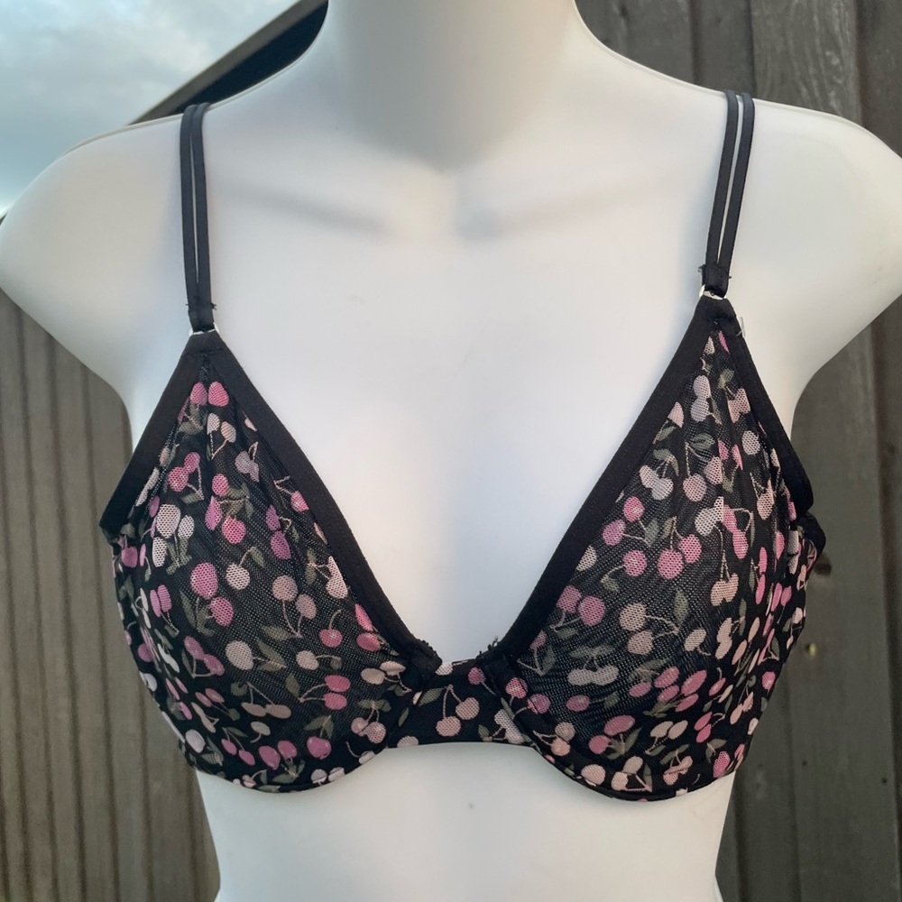 Cherry bra